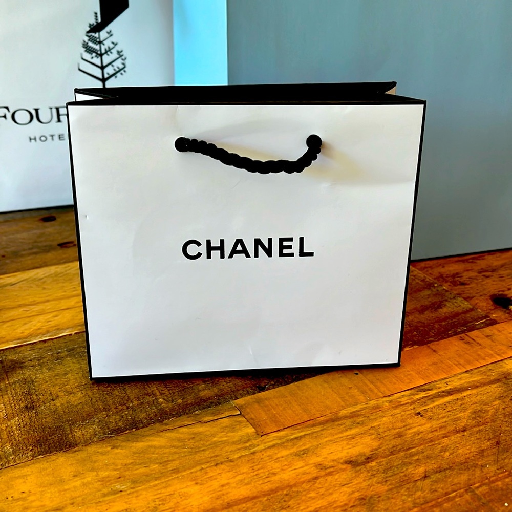 Chanel paper shopping bag